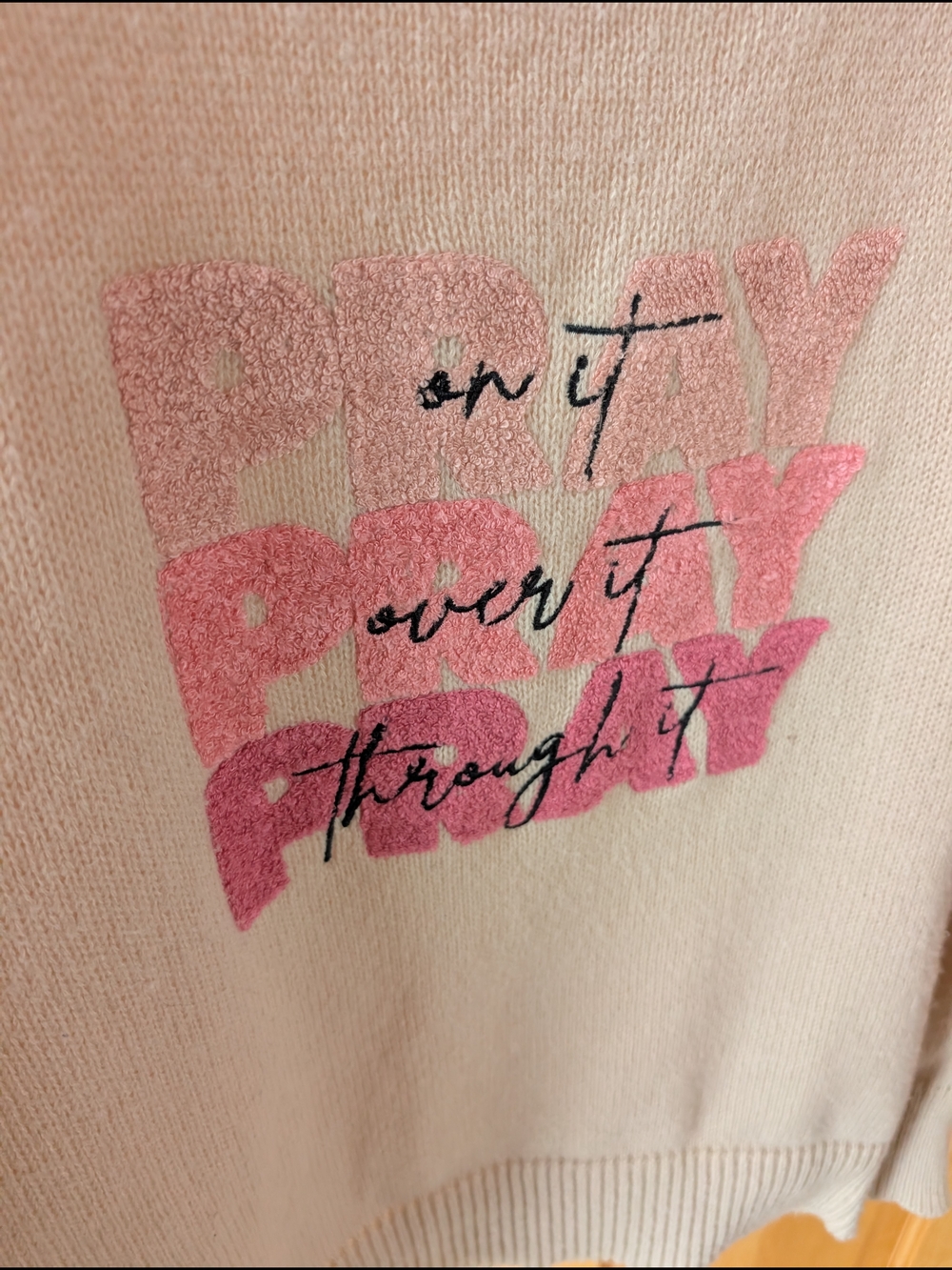 Love In Faith Light Pink Crewneck Sweater with Pink Ombre 'PRAY' Graphic - Picture 2 of 7